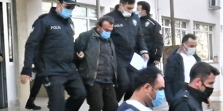 Oğlu için dünürü ve onun kardeşini öldüren baba tutuklandı