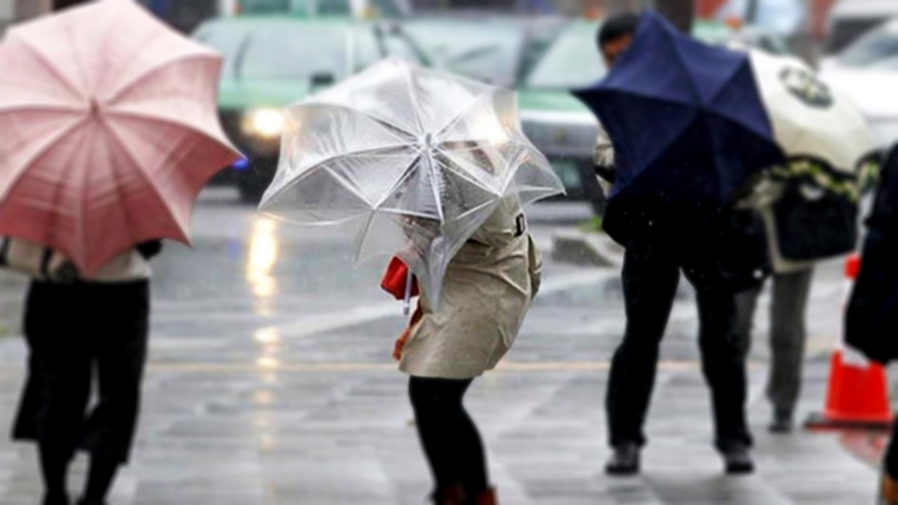 Meteoroloji'den 25 ile sarı kodlu uyarı: Şiddetli fırtına ve sağanak yağış geliyor...