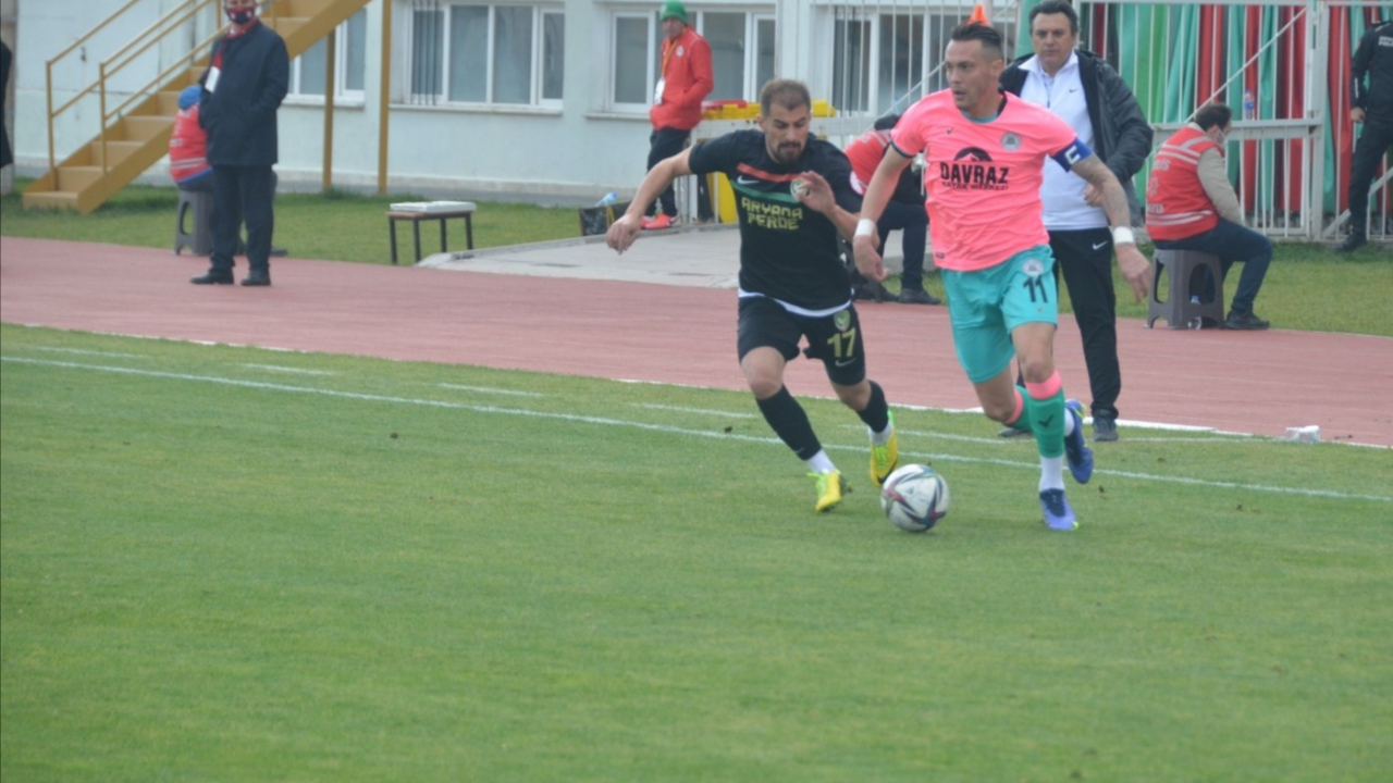 Isparta 32 Spor evinde Amed Sportif Faaliyetler'i tek golle devirdi