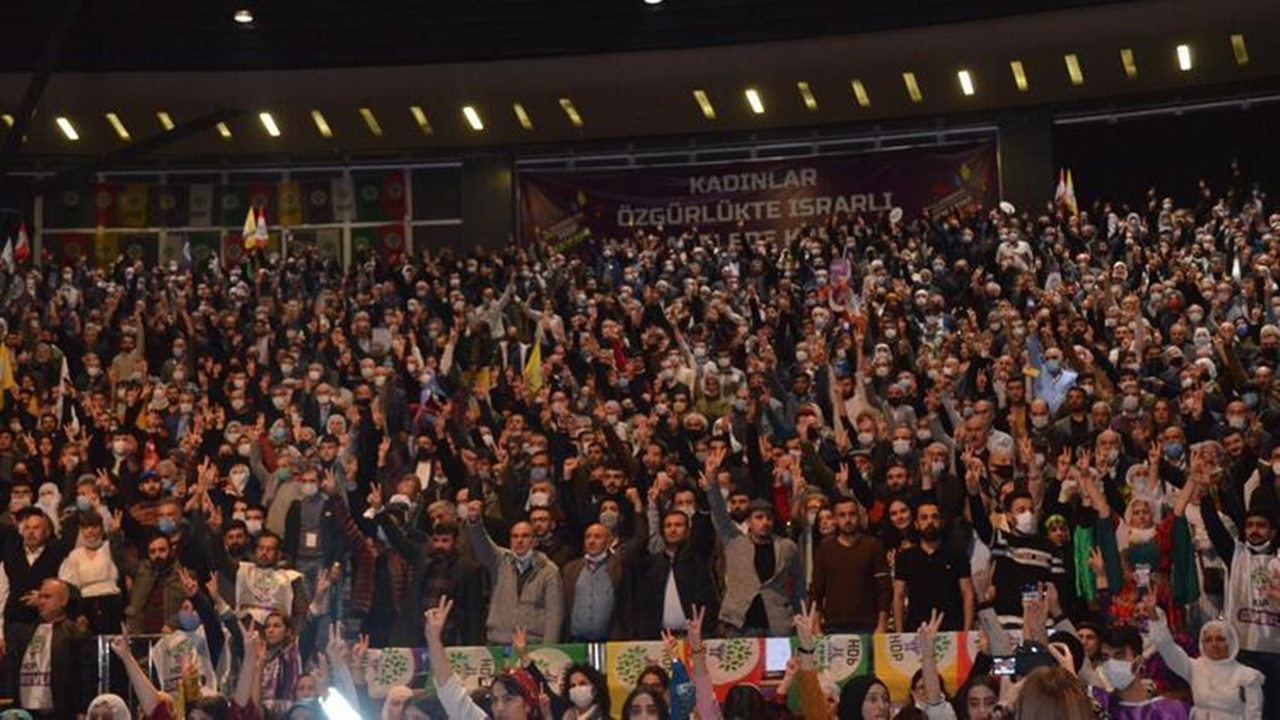 İstanbul Cumhuriyet Başsavcılığı'ndan HDP kongresine soruşturma!