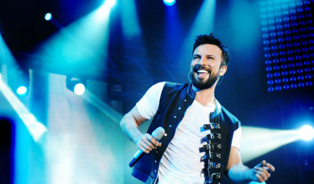 Tarkan, çıkacak olan albümünden kısa bir bölüm dinletti! / VİDEO