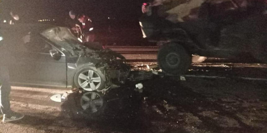 Otomobil, askeri araca arkadan çarptı: 1 ölü, 2 yaralı