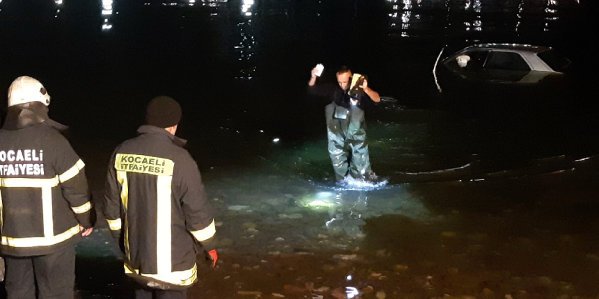 Otomobilini denize sürdü, hiçbir şey hatırlamadığını söyledi