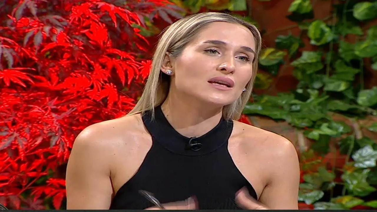 Survivor All Star Sema Aydemir'den afiş fotoğrafına esprili yorum!