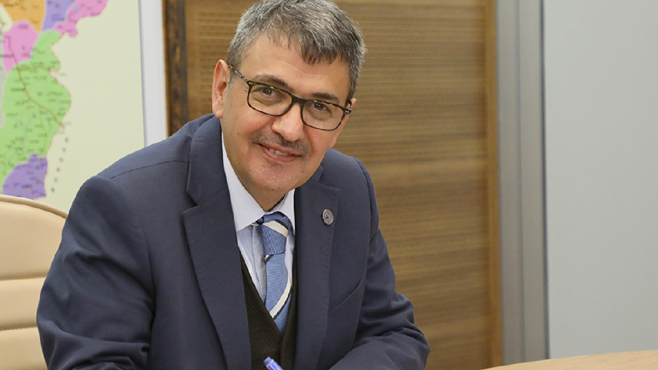 Pamukkale Üniversitesi Rektörü Prof. Dr. Ahmet Kutluhan hastaneye kaldırıldı