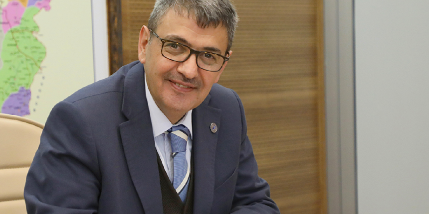 Pamukkale Üniversitesi Rektörü Prof. Dr. Ahmet Kutluhan hastaneye kaldırıldı