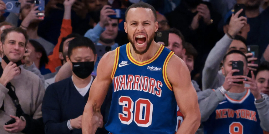 Beklenen rekor geldi! Üç sayının kralı Stephen Curry