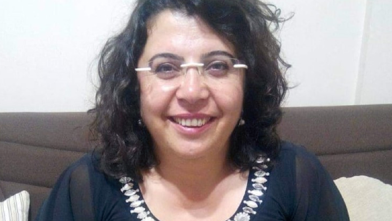 Aşı yaptırmayan ebe koronavirüse yenik düştü
