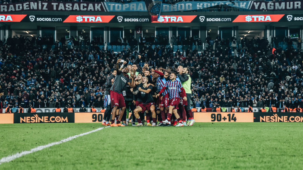 Trabzonspor'un başarısı forma satışlarına yansıdı... Tüm sezonların rekorunu kırılacak
