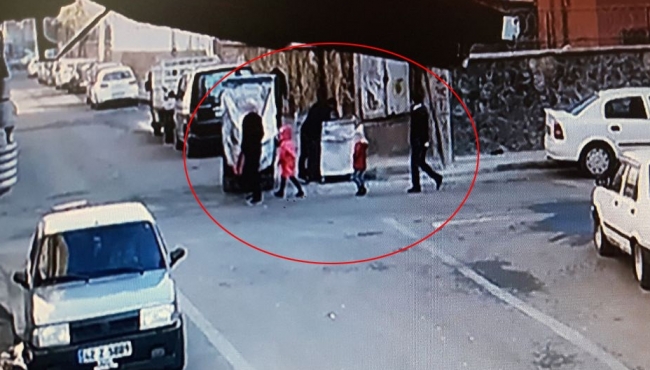 Ahlaksız adam! Hamile kadını çocuklarının yanında taciz etti...