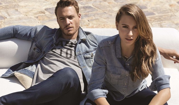 Kerem Bursin ve Serenay Sarıkaya'nın arasını reklam filmi açtı!