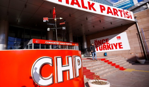CHP'de ilk genel başkan adayı belli oldu