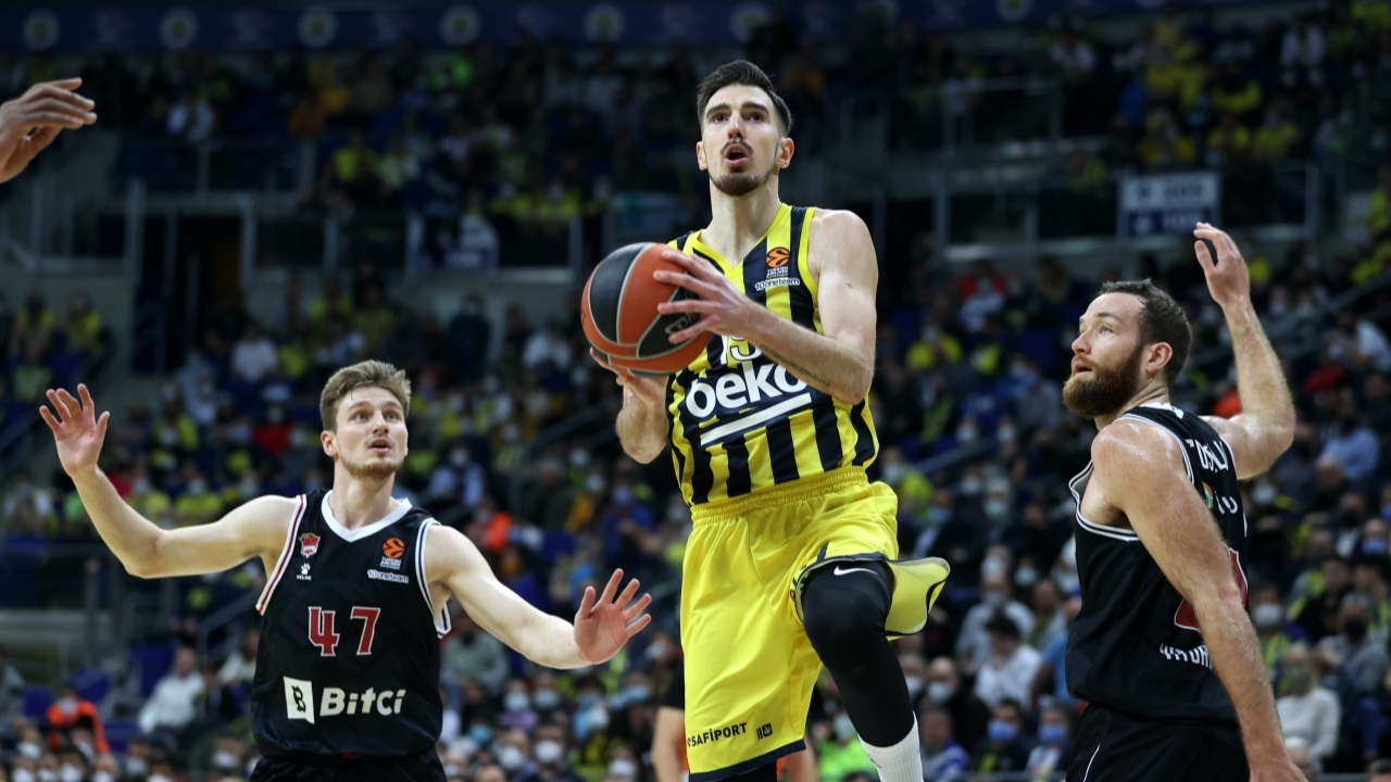 Fenerbahçe Beko seriyi 4 maça çıkardı, Bitci Baskonia Vitoria-Gasteiz sadece 53 sayı atabildi