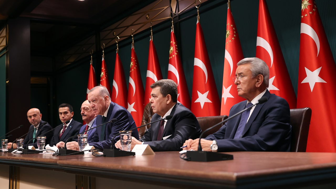 Cumhurbaşkanı Erdoğan: Türk Liramızı yedirmeyeceğiz