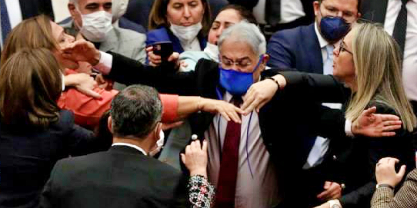 TBMM'de kadın milletvekilleri birbirine girdi!