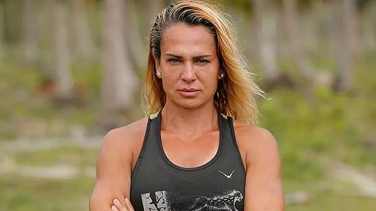 3'üncü Survivor macerası öncesi Nagihan Karadere nostalji yaptı! 15 yıl önceki halini paylaştı!