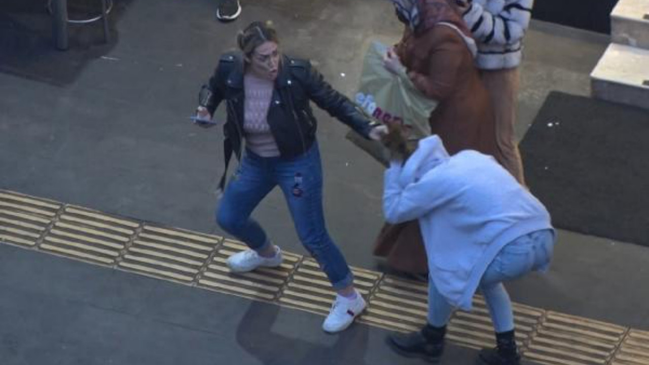 Kızını sokakta görünce gözü döndü! Saçlarından tutup sürükledi...Çığlıkları sokağı inletti