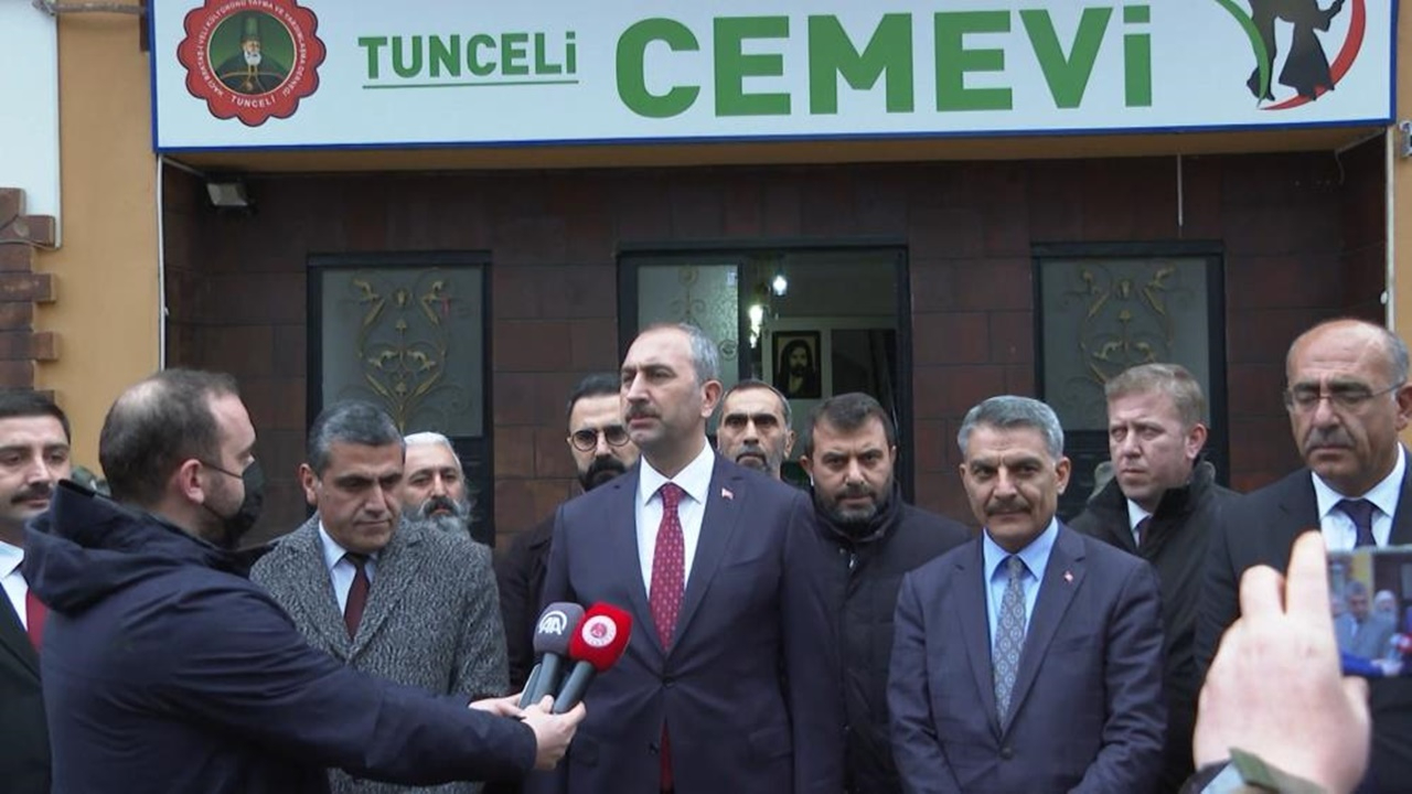 Bakan Gül: Cemevlerine yasal statü tanınması için çalışmalarımızı yaptık, yapıyoruz