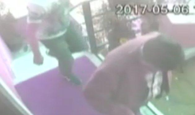 Bir çuval patates verip, 200 bin lira çaldılar.. / VİDEO