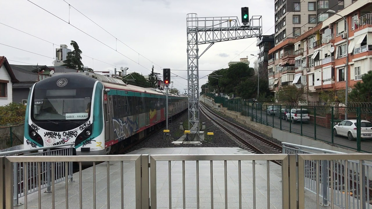 Öfke nöbeti geçiren 17 yaşındaki çocuk, Marmaray'ın altında kaldı!