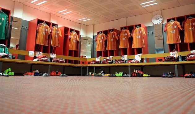 Şok sözler! Galatasaray soyunma odasında o gece konuşulanlar ortaya çıktı...