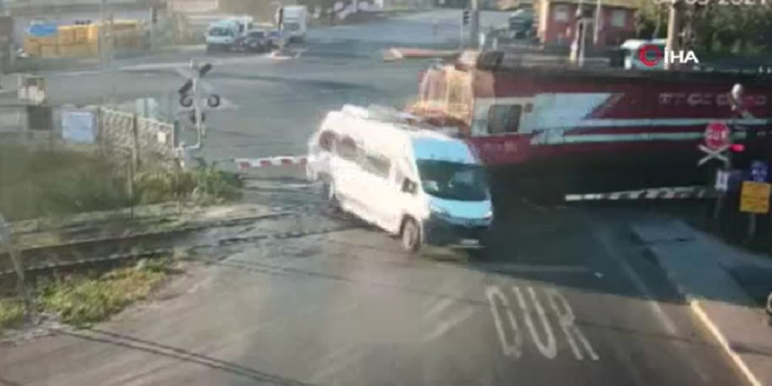 7 kişiye mezar olan minibüs kazasında sürücü asli kusurlu sayıldı