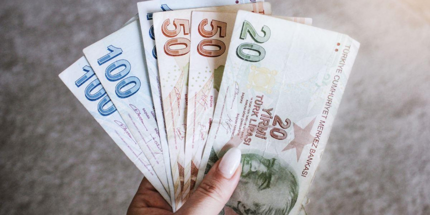 AK Parti müjdeyi verdi: Tüm ücretlilerin asgari ücrete kadar olan kazançları vergi dışı bırakılacak!