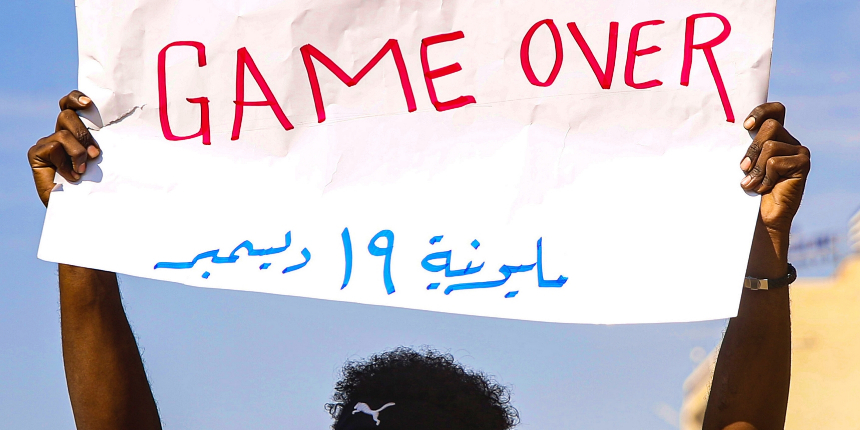Sudan halkı sokağa döküldü: Darbe karşıtı protestolar büyüyor!