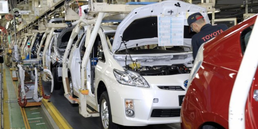 Toyota 5 fabrikasında üretimi askıya alıyor