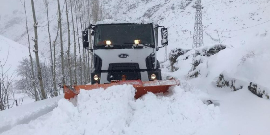 Şırnak’ta kar kanlığı 1 metreyi buldu