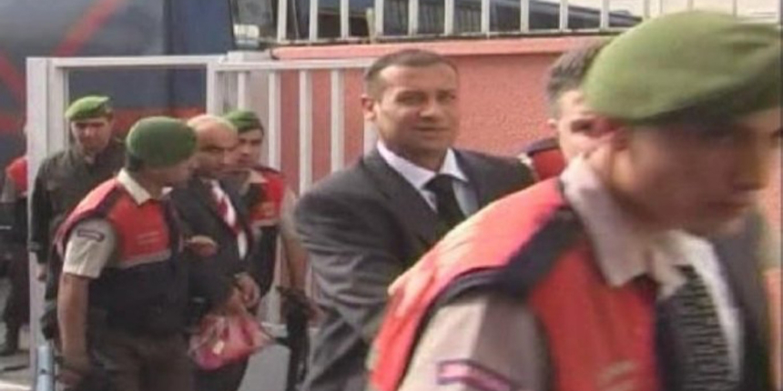 Susurluk davası hükümlüsü eski özel harekat polisi İstanbul'un göbeğinde öldürüldü!