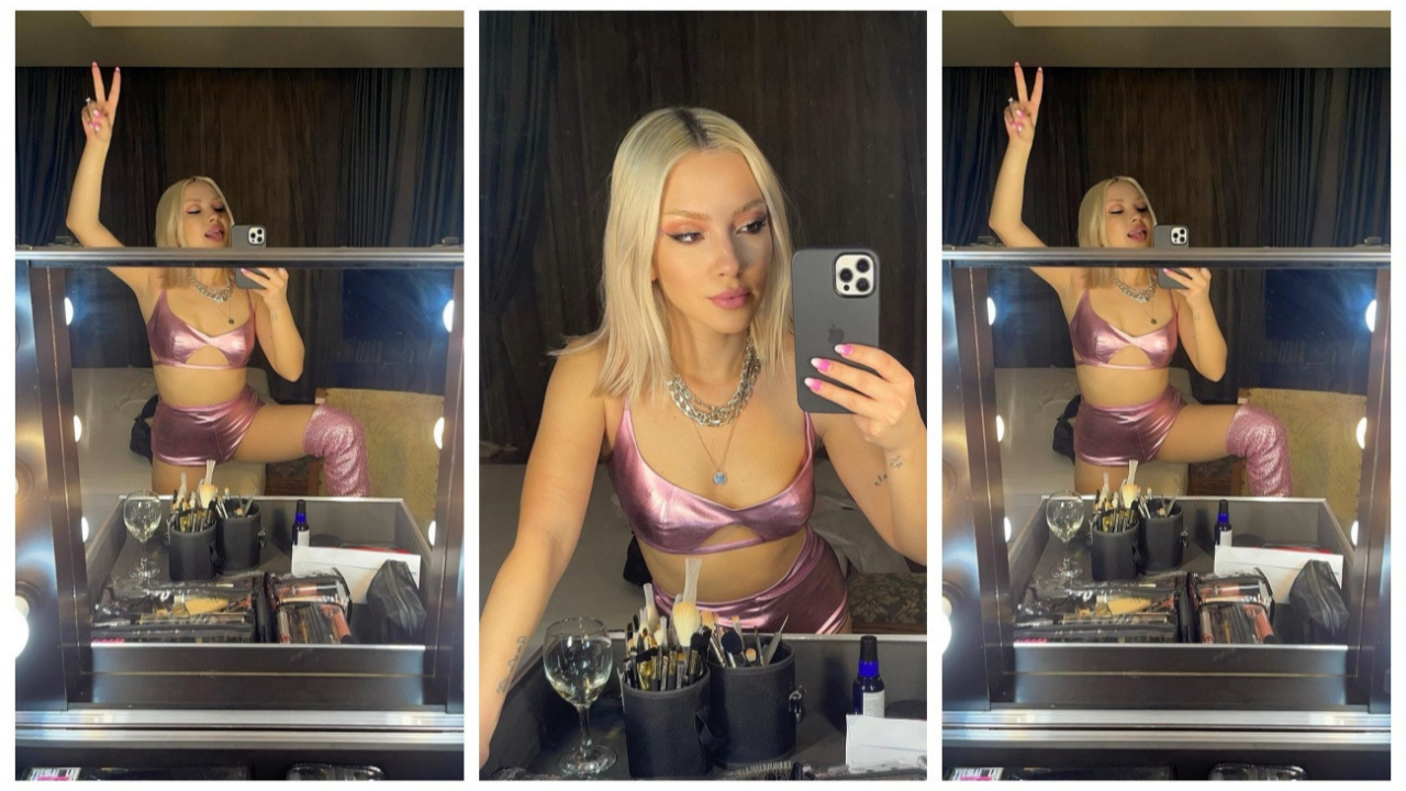 Gülşen ve Hande Yener'den sonra Ece Seçkin de sahne kıyafetiyle gündem oldu