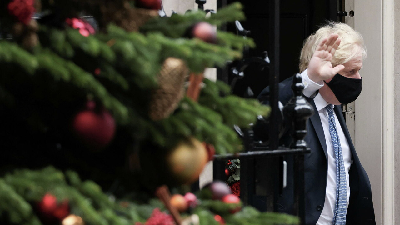 İngiltere Başbakanı Johnson büyük baskı altında: Skandal noel partisine inceleme başlatıldı