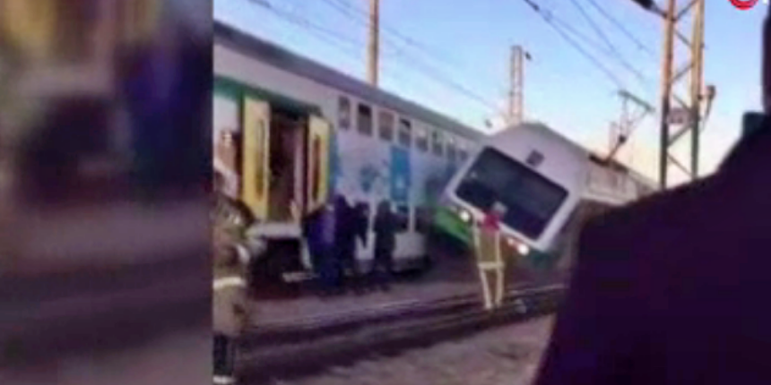 Metro raydan çıktı, hızlı tren hattına girip trenle çarpıştı!