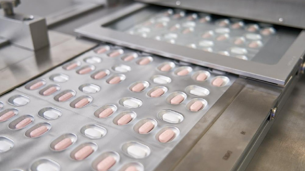 FDA, Covid-19 tedavisindeki ilk hapı onayladı!