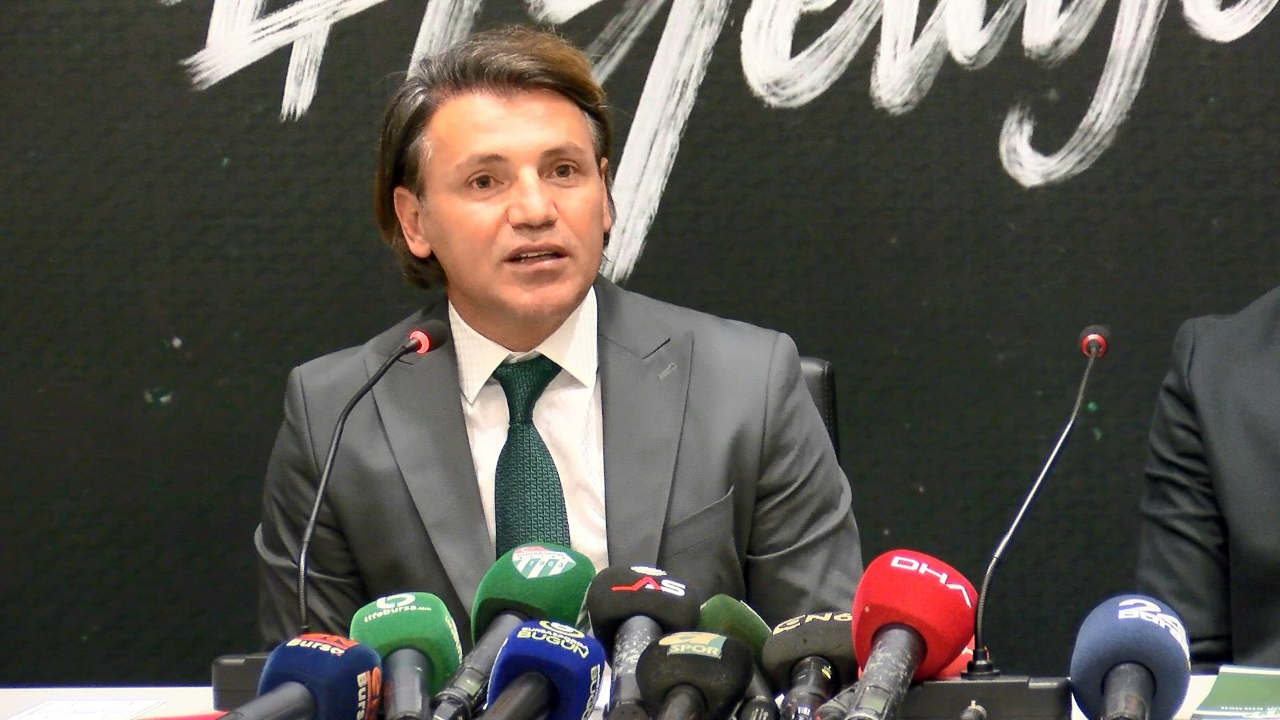 Bursaspor'un yeni teknik direktörü Tamer Tuna ilk antrenmanına çıktı