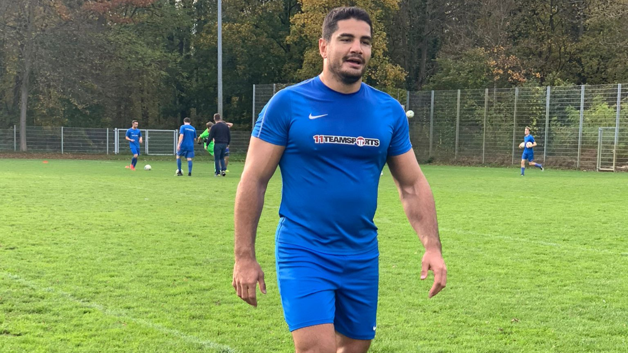 Milli güreşçi Taha Akgül futbola başladı! Almanya’da lisans çıkardılar