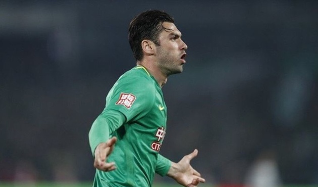 Burak Yılmaz Çin'de fırtına gibi esti!
