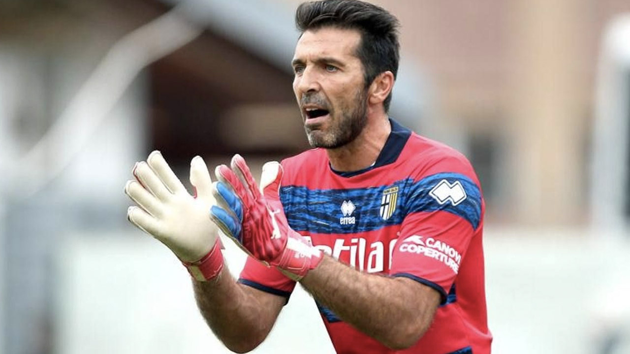 44 yaşındaki Buffon'un emekli olmaya niyeti yok: Meksika'da ya da ABD'de oynamak istiyor