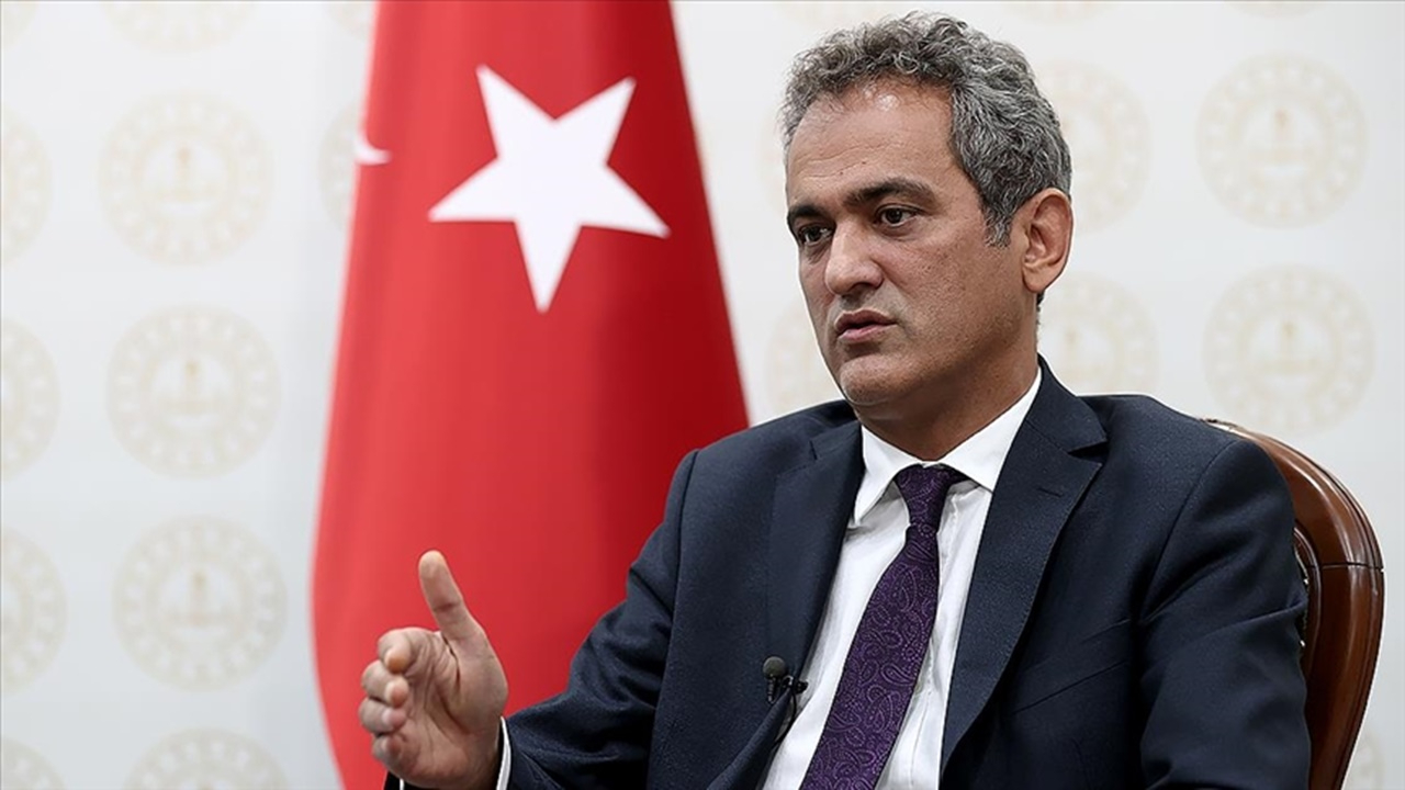 Bakan Özer 'Tarihi bir adım' sözleriyle duyurdu: Eğitimde yeni model devreye girdi