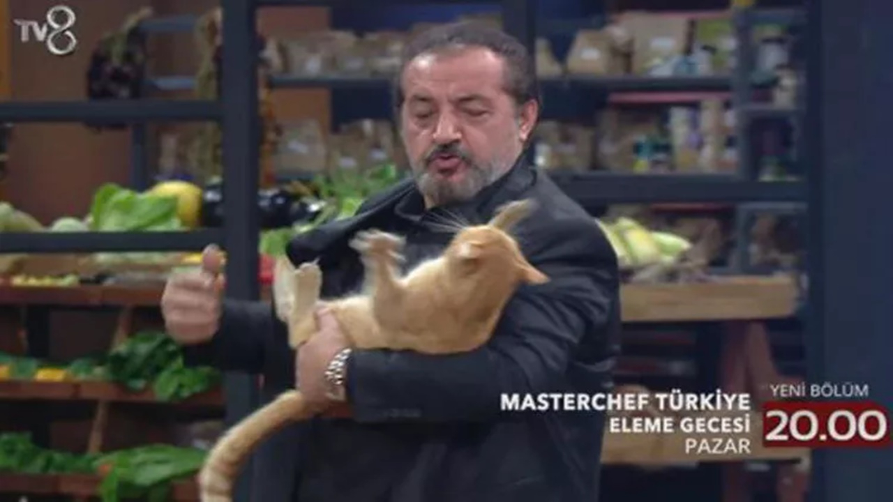 Mehmet Şefe pati attı! Ünlü şef MasterChef stüdyosunda zor anlar yaşadı!