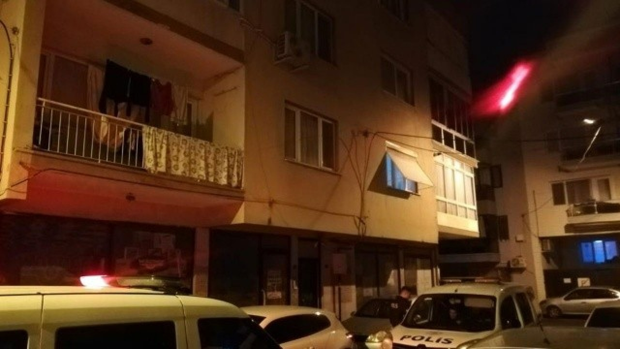 Tartıştığı annesini kalbinden bıçaklayıp öldürdü!