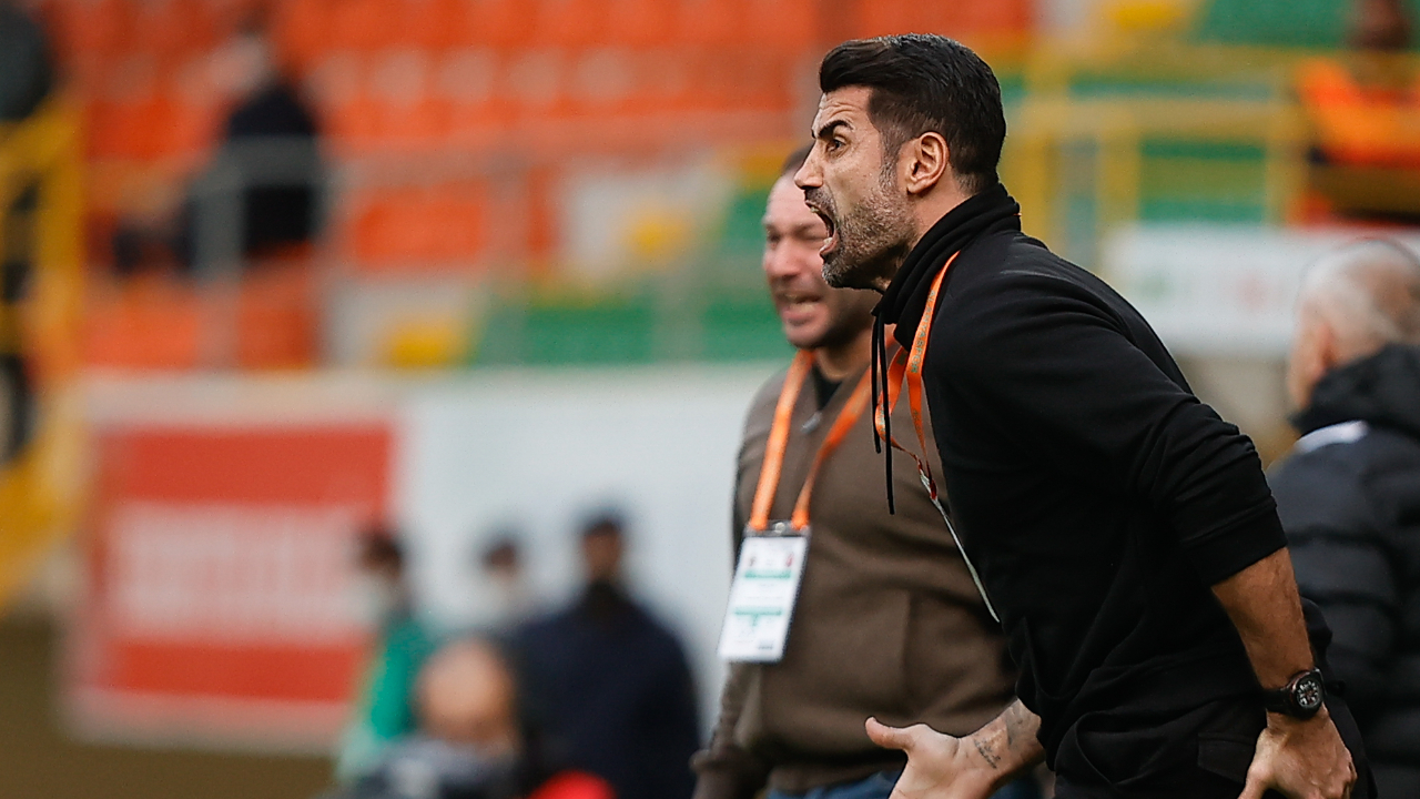 Aytemiz Alanyaspor ile Fatih Karagümrük 1-1 berabere kaldı... Volkan Demirel'in takımı yenilmiyor