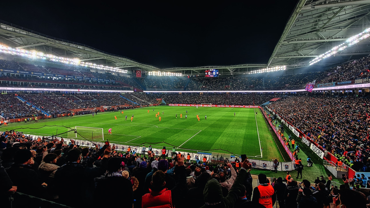 Süper Lig'de ilk yarı tamamlandı... Lider Trabzonspor fark attı...