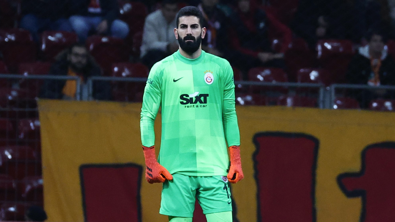 Galatasaray kupada elendi, kaleci İsmail Çipe sosyal medyanın diline düştü