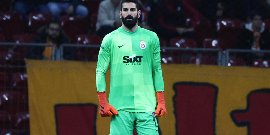 Galatasaray kupada elendi, kaleci İsmail Çipe sosyal medyanın diline düştü