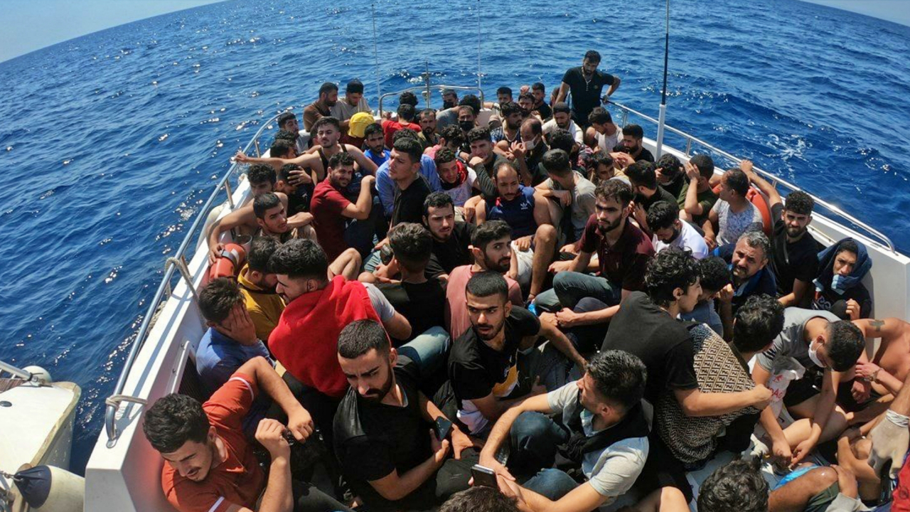 Kabus bitmiyor: Urla'da göçmen teknesi faciası!