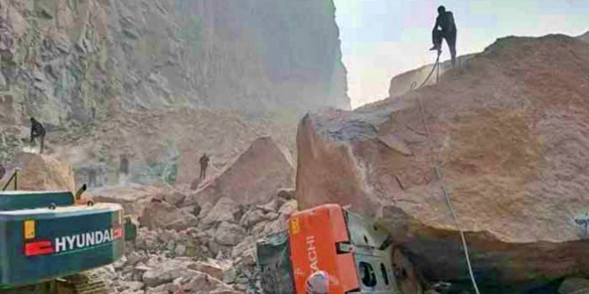 Kabus gibi: Hindistan'da bir madende toprak kayması meydana geldi!