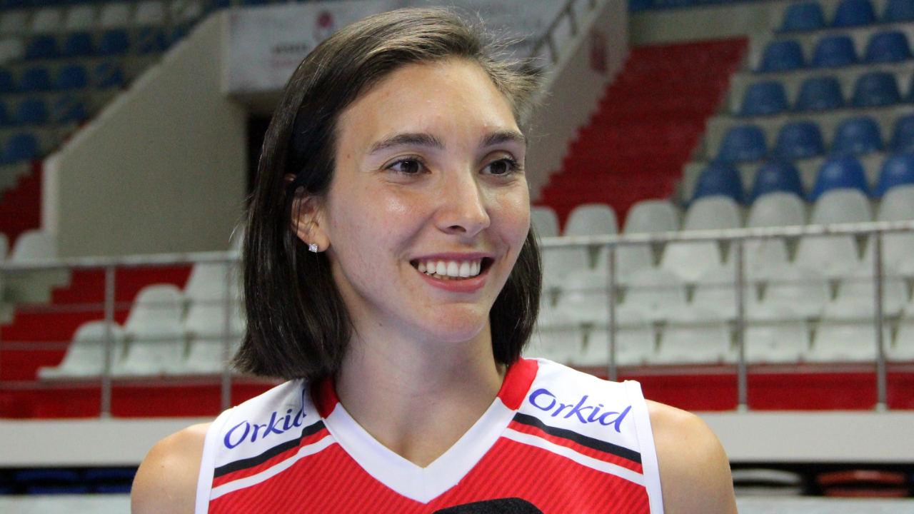 Naz Aydemir Akyol'dan A Milli Voleybol Takımı'na duygusal veda...