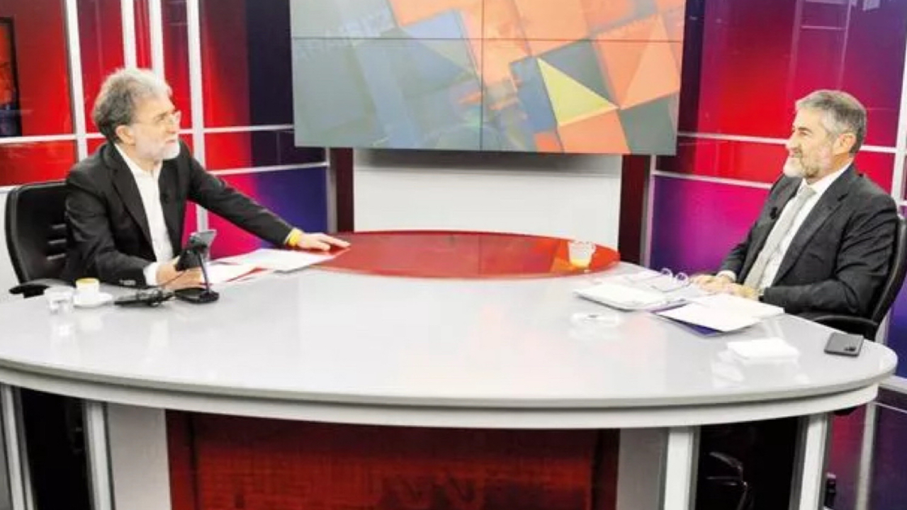 Sözcü yazarı, Nebati'nin FED mesajına gülenlere "Cahiller" dedi!